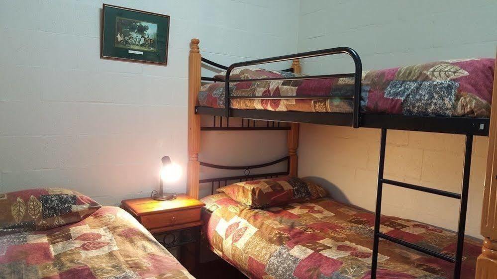 Country Cottages Of Bridgetown Extérieur photo