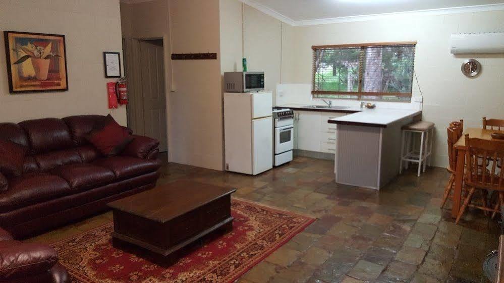 Country Cottages Of Bridgetown Extérieur photo