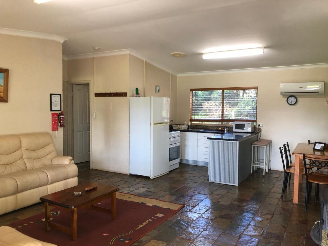 Country Cottages Of Bridgetown Extérieur photo